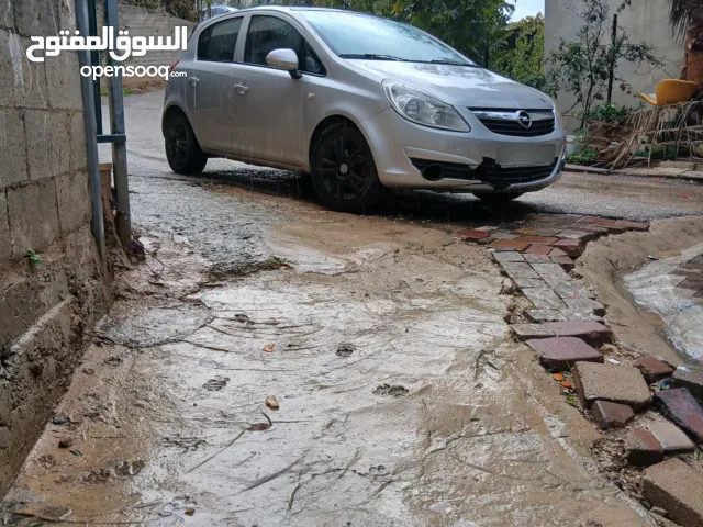 سيارة اوبل كورسا موديل 2009
