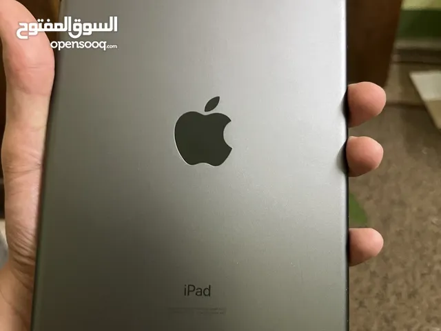 ايباد مني 5للبيع حاله ممتازه الله يبارك لصاحب النصيب