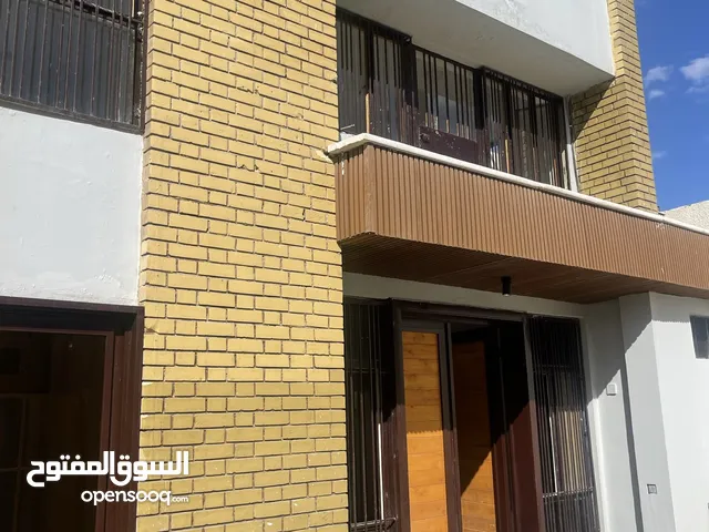 150m2 3 Bedrooms Townhouse for Rent in Baghdad Harthiya