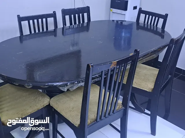 Dinning table and 6 chairs
