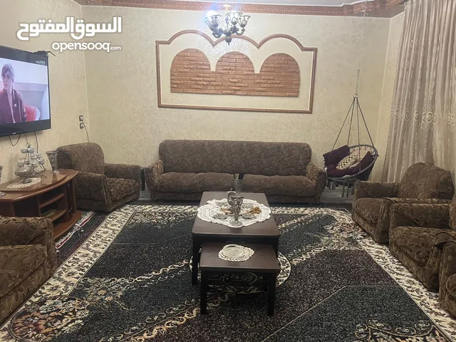 طقم كنب لغرفة الجلوس