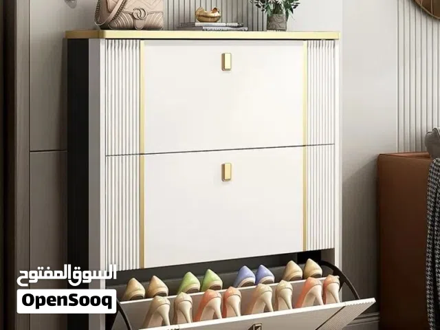 خزانة أحذية أنيقة