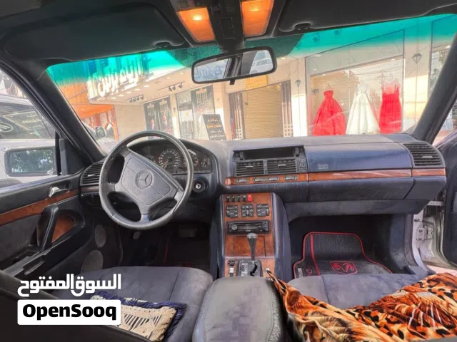 1992 مرسيدس بنز الفئة-S S 320