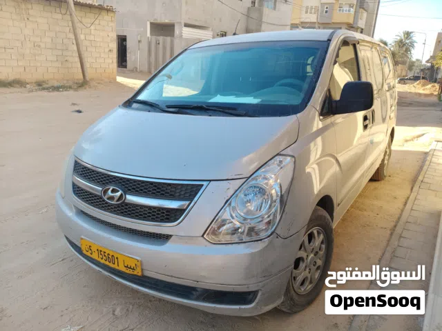 هيونداي استاركس H1تجارية موديل 2010 نافتة