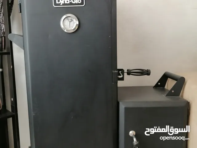 فرن smoker امريكي لطهي اللحوم وتدخينها