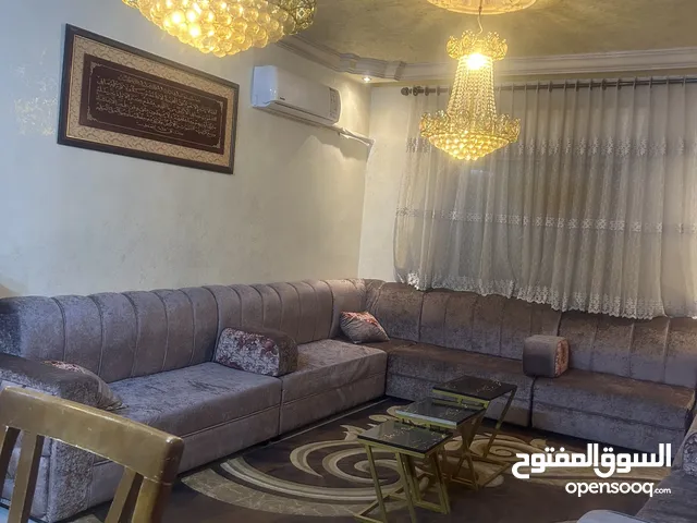 180m2 4 Bedrooms Townhouse for Rent in Irbid Daheit Al Hussain