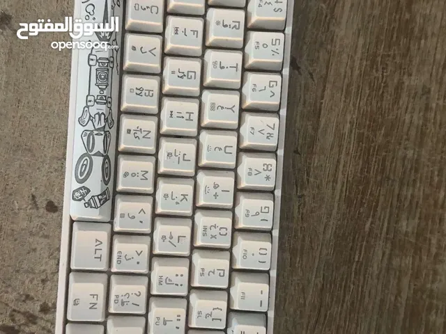 كيبور بي سي و يصير لسوني و اصلي