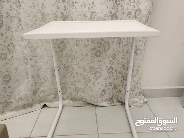 طاولة بعدة مستويات