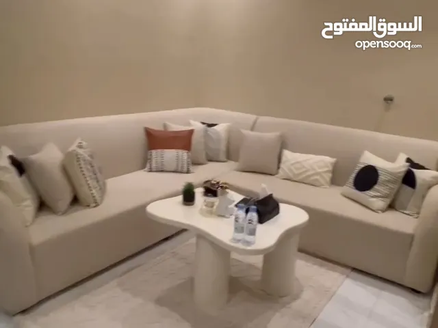 120 m2 Studio Apartments for Rent in Jeddah Al Bawadi