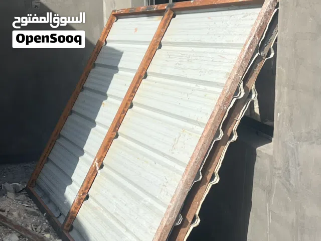 باب جينكو مستخدم نظيف