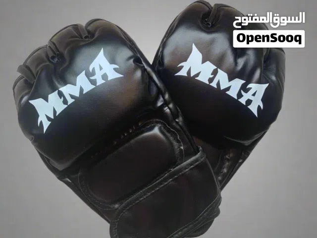 قفاز ملاكمة ، mma ، فنون قتالية السعر قابل للتفاوض