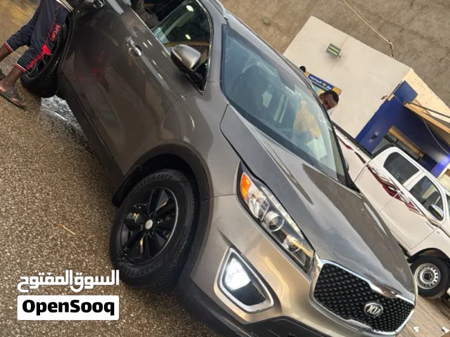Used Kia Sorento in Benghazi