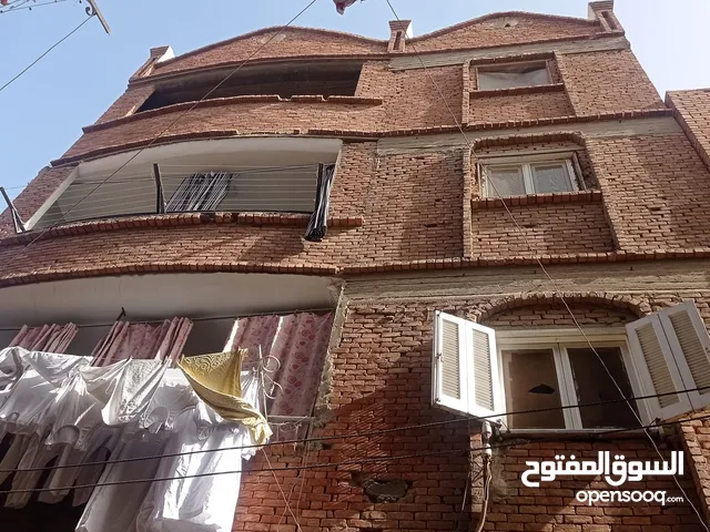 114 m2 3 Bedrooms Townhouse for Sale in Qalubia Qanater al-Khairia