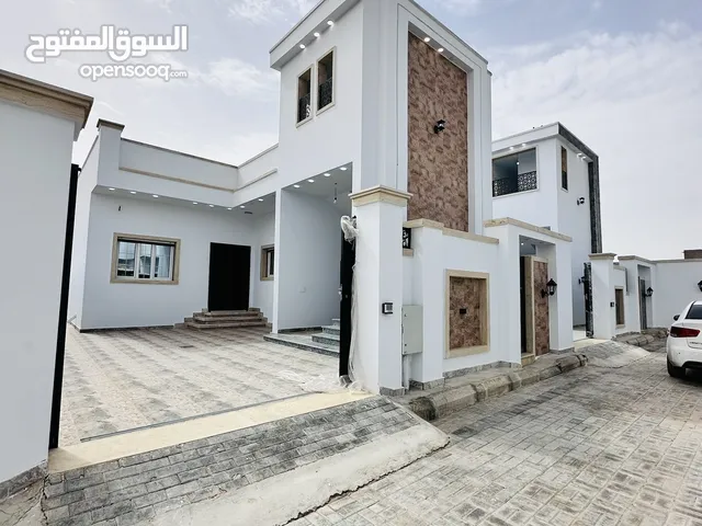 185 m2 3 Bedrooms Townhouse for Sale in Tripoli Ain Zara