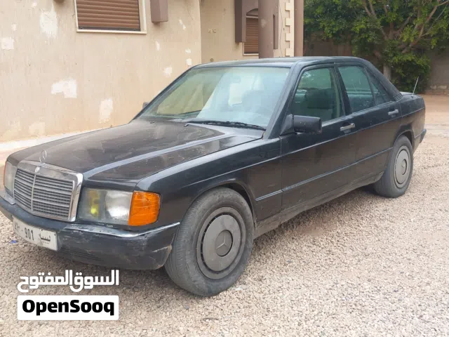 مرسيدس 190 شنطه