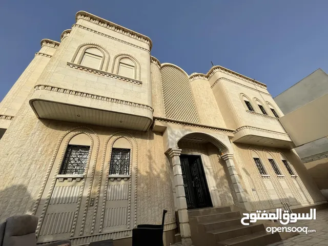 780m2 More than 6 bedrooms Villa for Sale in Al Riyadh Ar Rawabi