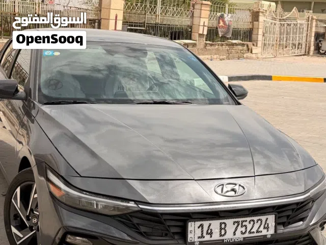2025 هيونداي النترا SE