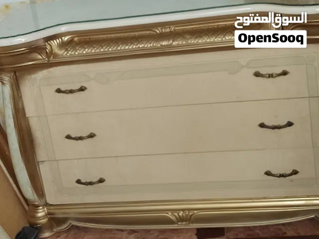 غرفة نوم خليجي طابقين  كبيرة فخمة جدا وقوية وثقيلة جدااا فخمة ورايقة ما بيجي معها جوانب تخت الشراء