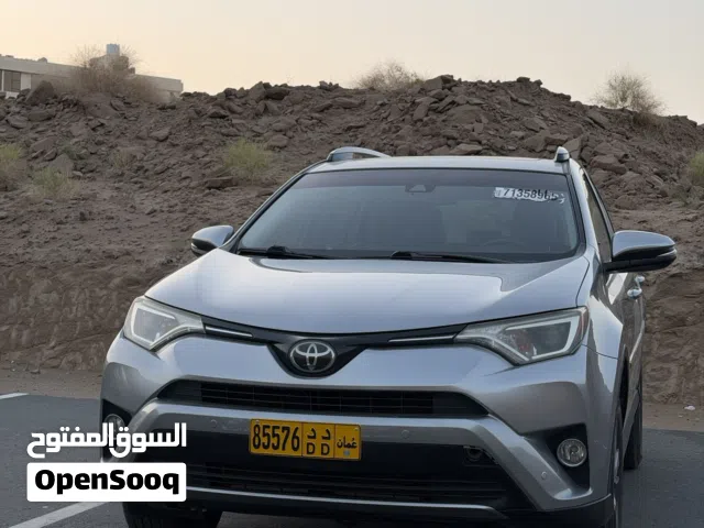 Used Nissan Rogue in Muscat