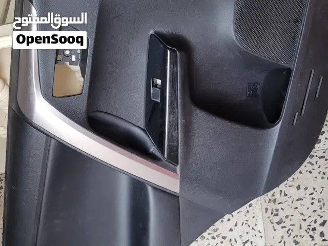 غلاف باب خلفي راف فور 2016 جنب يسار خلف السواق جديد