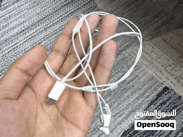 سماعه ايفون 15