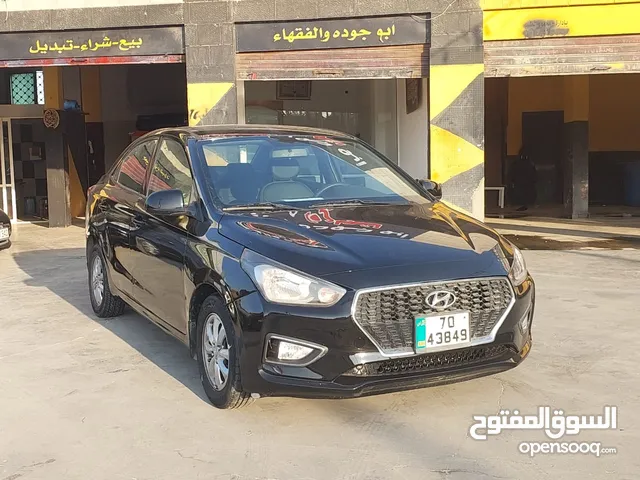 Used Hyundai Reina in Amman