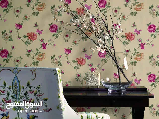 فني نقاشة دهان والديكور الخاص وتركيب ورق حائط وفوم واستيكرات