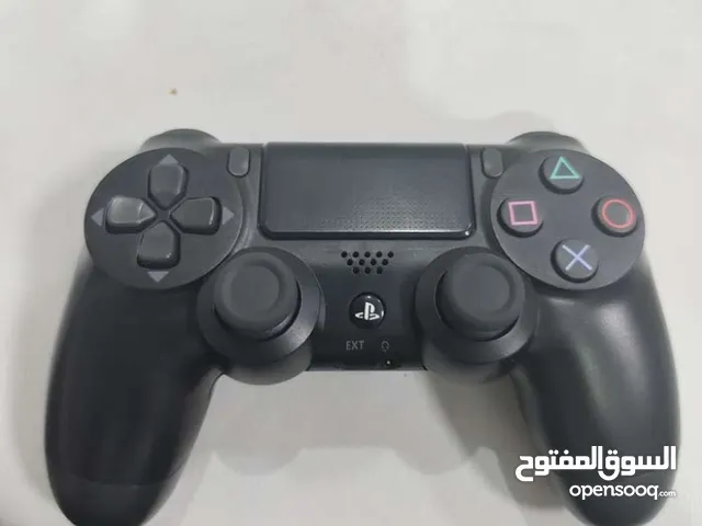يد ps4 وكالة شبه جديدة