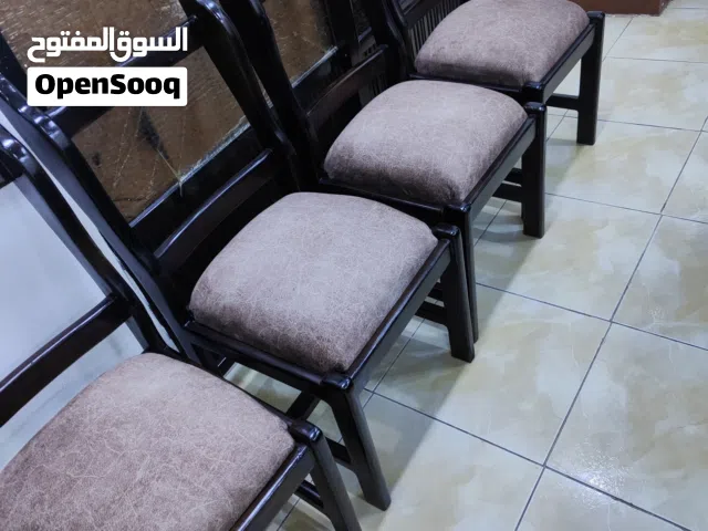 كراسي سفره بحال الوكاله عدد سته للبيع