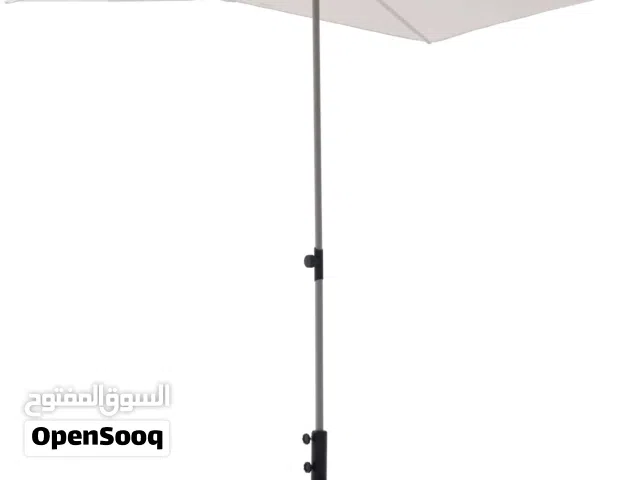 مظلة مع طاولة 4 أشخاص