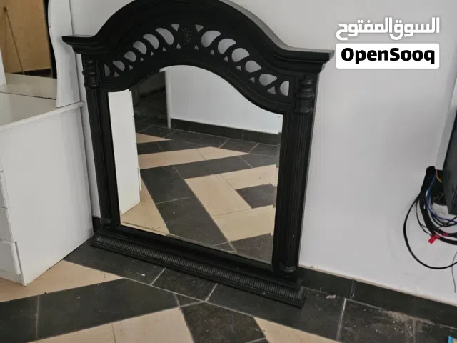 مراية جدارية