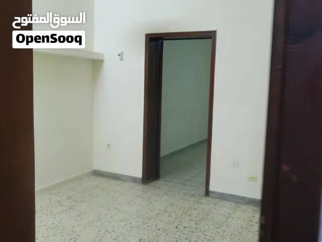 115 m2 2 Bedrooms Townhouse for Rent in Tripoli Souq Al-Juma'a