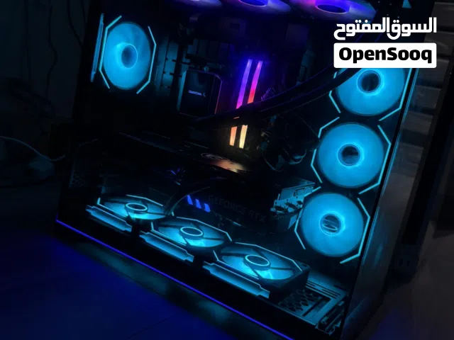 Gaming PC High-end with boxes for majority of pieces available 400fps