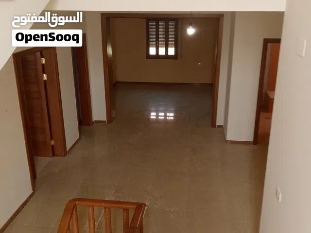 200 m2 5 Bedrooms Villa for Rent in Tripoli Al-Sabaa