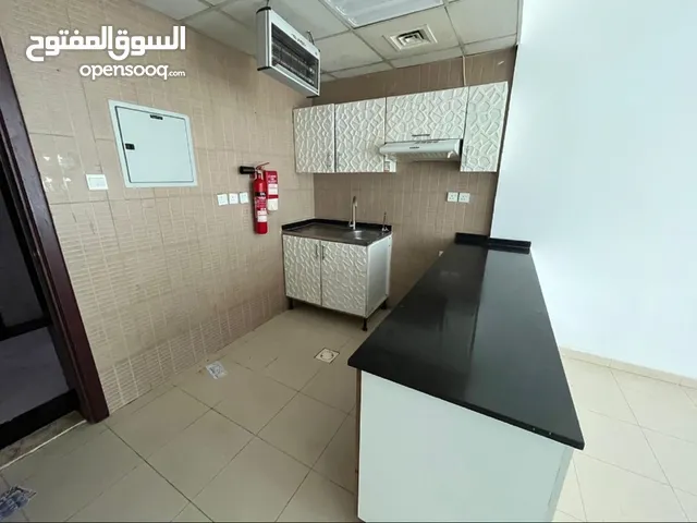 شقة نظيفة للإيجار