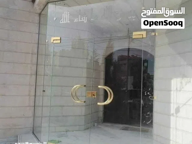 صيانة وتركيب ابواب ومكاتب زجاجيه