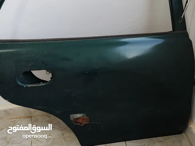 باب خلفي يمين