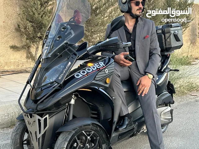 سكوتر كوادرو فل كامل 3 عجال 350cc للبدل او للبيع مع دفع الفرق