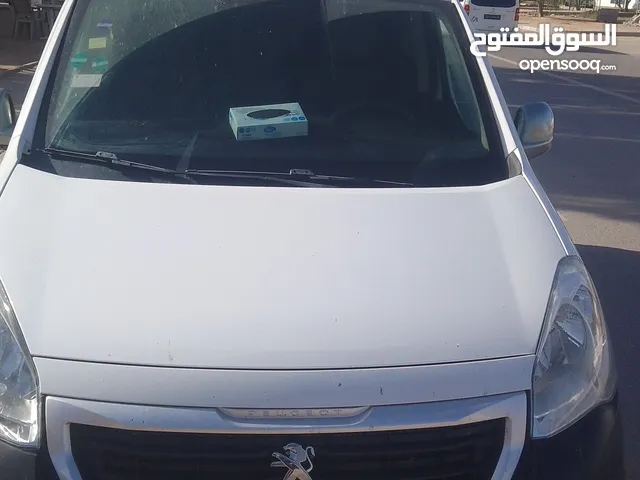 Peugeot partner b9