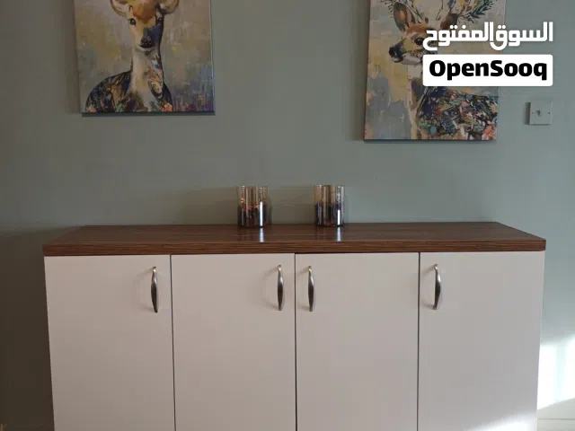 كومود / سايدبورد — أناقة دافئة وتنظيم مثالي للمنزل