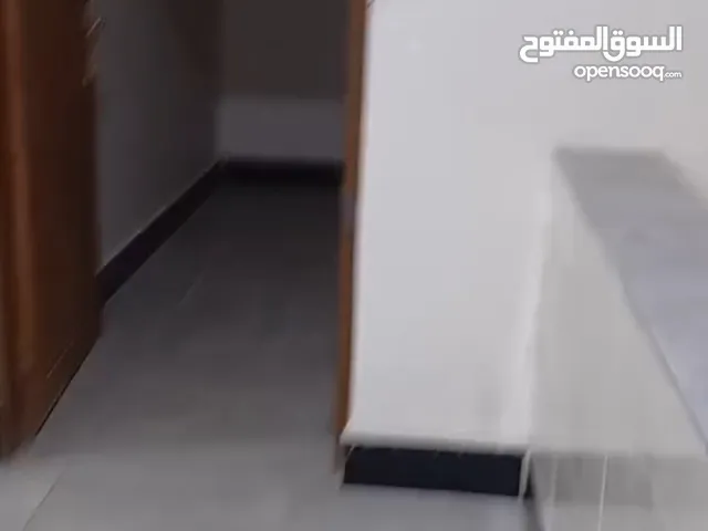 بيت للايجار في الحكيمية بناء 2024 على شارع 50م
