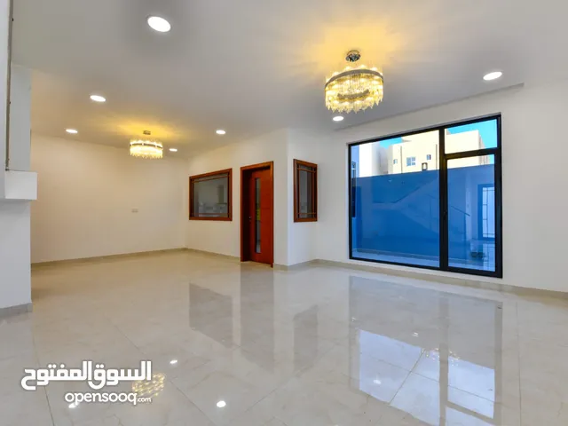 330 m2 5 Bedrooms Villa for Rent in Muharraq Hidd