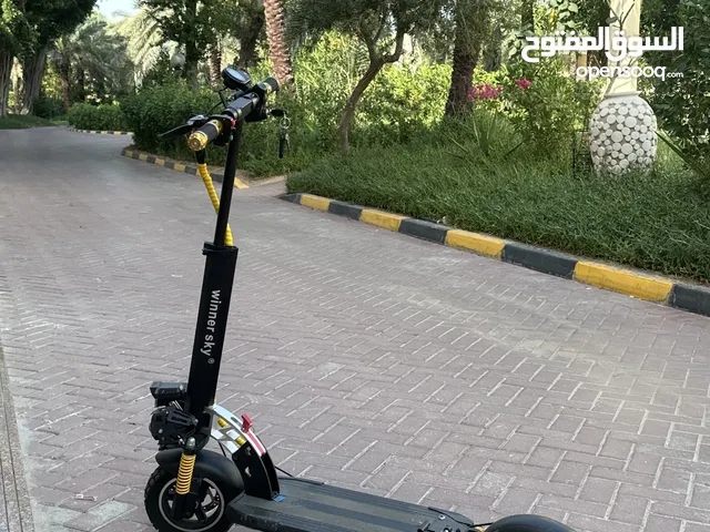 Electric Scooter with Seat – Only 140Km Used