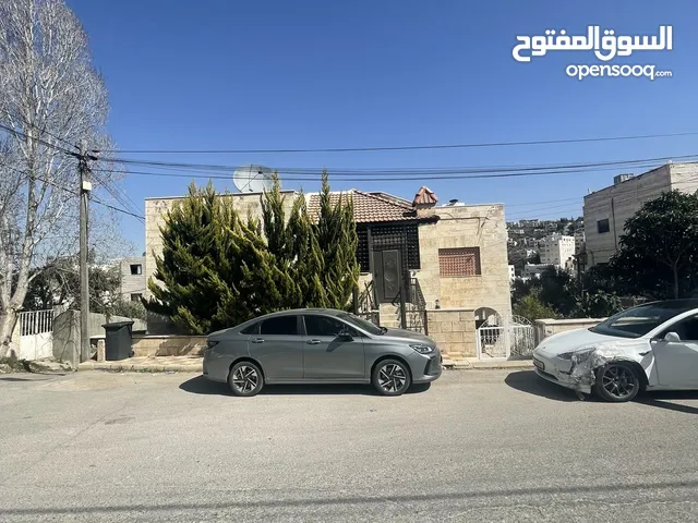 بيت مستقل في الفحيص بالقرب من دوار شاكر بسعر مغري