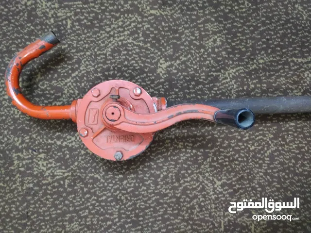 مضخة زيت يدوية