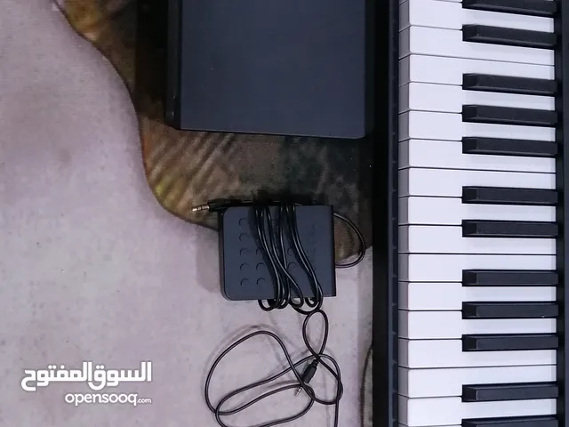 بيانو من شركة terence x88c مستعمل قليل كلش و نضيف جداً