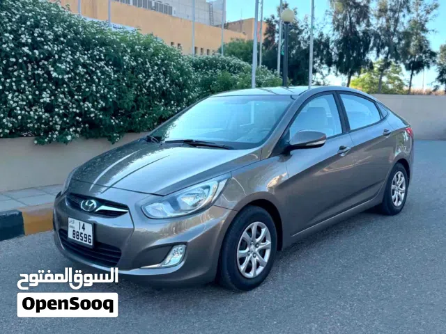 2012 Hyundai Accent GLS