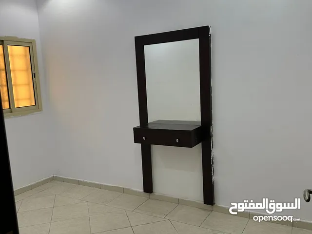 140 m2 3 Bedrooms Apartments for Rent in Al Riyadh Al Yarmuk