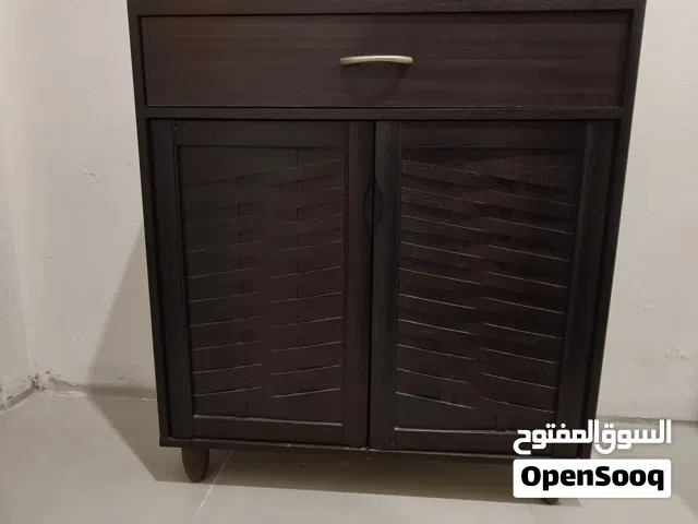 خزانة احذية 3 ارفف ودرج بحاله جيدة جدا