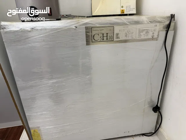 Commercial kitchen supplies